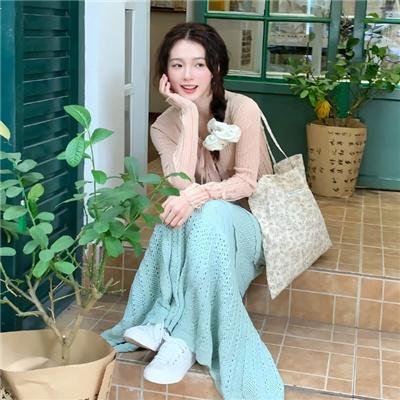 洞穴里的医院 在线观看封面